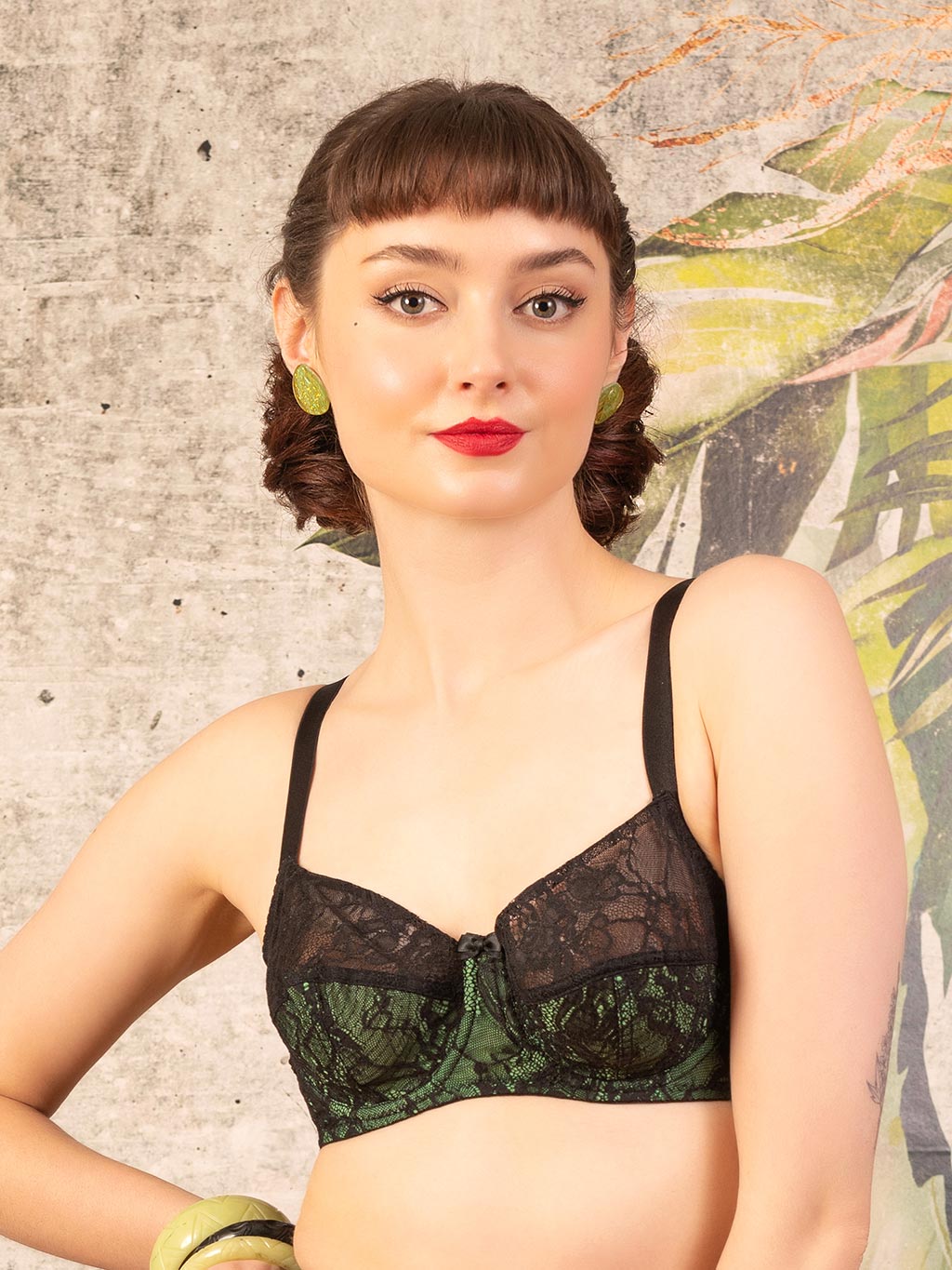 Green Vintage Bra Hand-dyed Forest Green Bra Tagged 36C 60s 70s Vintage Bra  Pinup Festival Wear Upcycled 